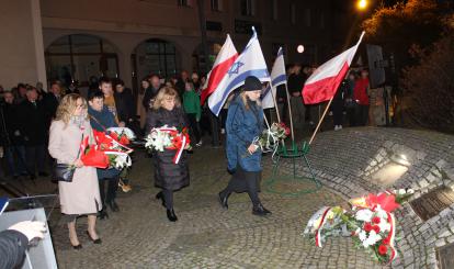 Uroczyste odsłonięcie pamiątkowej tablicy poświęconej Leo Levy’emu