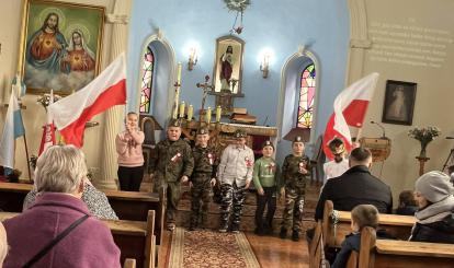 Mali artyści podczas jednego z występów