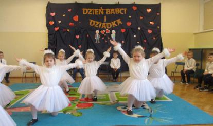 Dzień Babci i Dziadka w Skrzatach