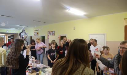 32. Finał Wielkiej Orkiestry Świątecznej Pomocy w Szkole Podstawowej im. Jana Pawła II w Redle