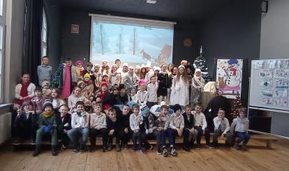 Przedstawienie z okazji zbliżających się ferii w SP Nr 1