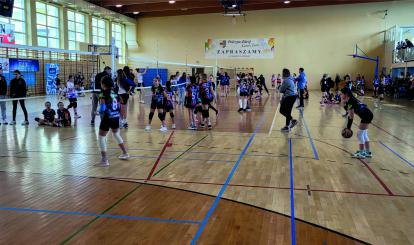 Liga Wojewódzka Minisiatkówki ZZPS Kinder Joy of Moving - kategoria "Dwójki" dziewcząt