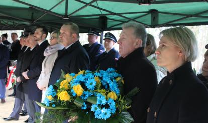 Uroczyste odsłonięcie TABLICY POŚWIĘCONEJ OFIAROM BYŁYCH I OBECNIE TRWAJĄCYCH KONFLIKTÓW ZBROJNYCH „Nigdy więcej wojen!” 