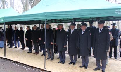 Uroczyste odsłonięcie TABLICY POŚWIĘCONEJ OFIAROM BYŁYCH I OBECNIE TRWAJĄCYCH KONFLIKTÓW ZBROJNYCH „Nigdy więcej wojen!” 