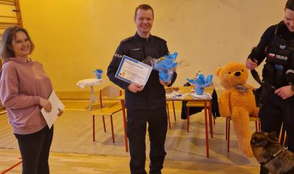 Spotkanie z policją i psem policyjnym