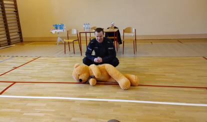 Spotkanie z policją i psem policyjnym