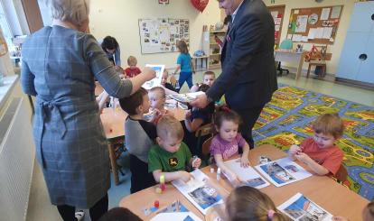 Przedszkolaki poznają legendy o Połczynie - Zdroju