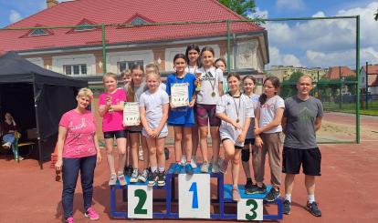 Mistrzostwa Powiatu Świdwińskiego w Drużynowym Trójboju Lekkoatletycznym Igrzysk Dzieci dziewcząt i chłopców