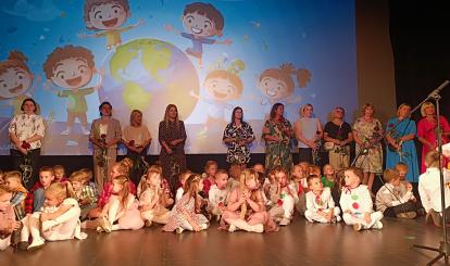 SZEŚĆDZIESIĄT LAT MINĘŁO PRZEDSZKOLA „POD JARZĘBINKĄ” 