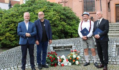 Odsłonięcie tablicy pamiątkowej z okazji 200-lecia Browaru Połczyn-Zdrój