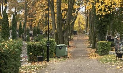 Nowe oświetlenie na cmentarzu komunalnym w Połczynie-Zdroju