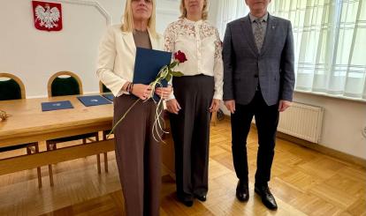 WRĘCZENIE NAGRÓD BURMISTRZA Z OKAZJI DNIA EDUKACJI NARODOWEJ 2026🌹