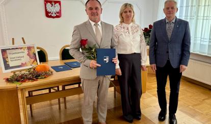 WRĘCZENIE NAGRÓD BURMISTRZA Z OKAZJI DNIA EDUKACJI NARODOWEJ 2026🌹