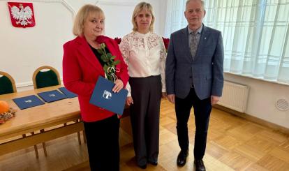 WRĘCZENIE NAGRÓD BURMISTRZA Z OKAZJI DNIA EDUKACJI NARODOWEJ 2026🌹