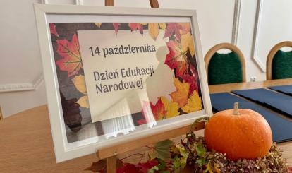 WRĘCZENIE NAGRÓD BURMISTRZA Z OKAZJI DNIA EDUKACJI NARODOWEJ 2026🌹