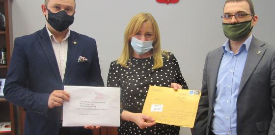 Wpływają pierwsze prace konkursowe