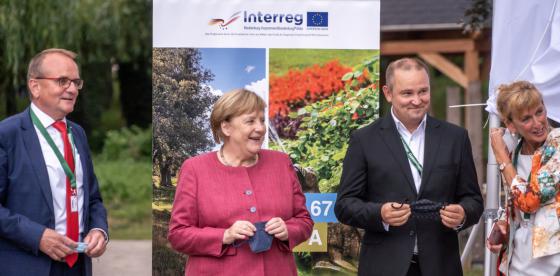 Od lewej Burmistrz Templina, Kanclerz Niemiec, Burmistrz Połczyna, małżonka Burmistrza Templina