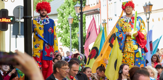 Parada z okazji otwarcia Magicznej Ulicy Parasoli 2022