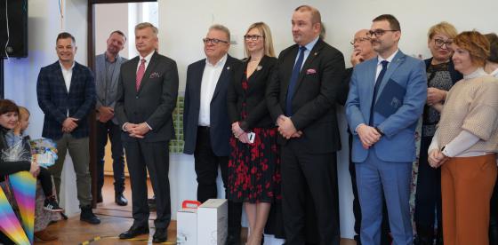 OFICJALNE OTWARCIE NIEPUBLICZNEJ SZKOŁY PODSTAWOWEJ Z ODDZIAŁAMI PRZEDSZKOLNYMI W TOPORZYKU (8)