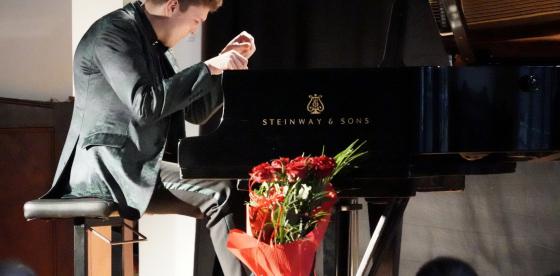 Koncert Szymona Nehringa w Połczynie-Zdroju w ramach projektu “Z Klasyką Przez Polskę” 