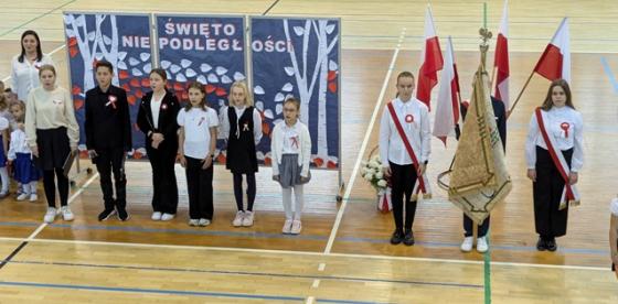 Uroczysty apel z okazji Święta Niepodległości