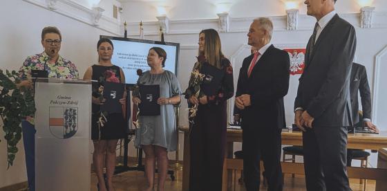 Uroczyste wręczenie aktów nadania awansu zawodowego nauczycieli oraz stypendiów Burmistrza Połczyna-Zdroju, fot. Aneta Wasilewska