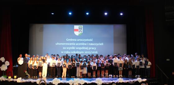 uroczystość uhonorowania uczniów i nauczycieli za wyniki wspólnej pracy w roku szkolnym 2025/2026