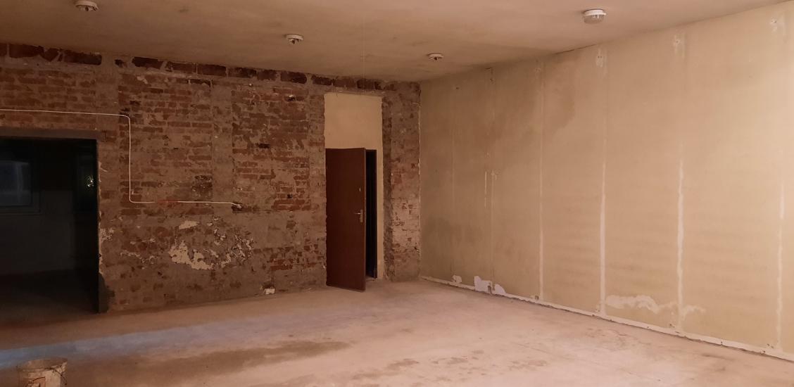 Wnętrze świetlicy w trakcie prac remontowych