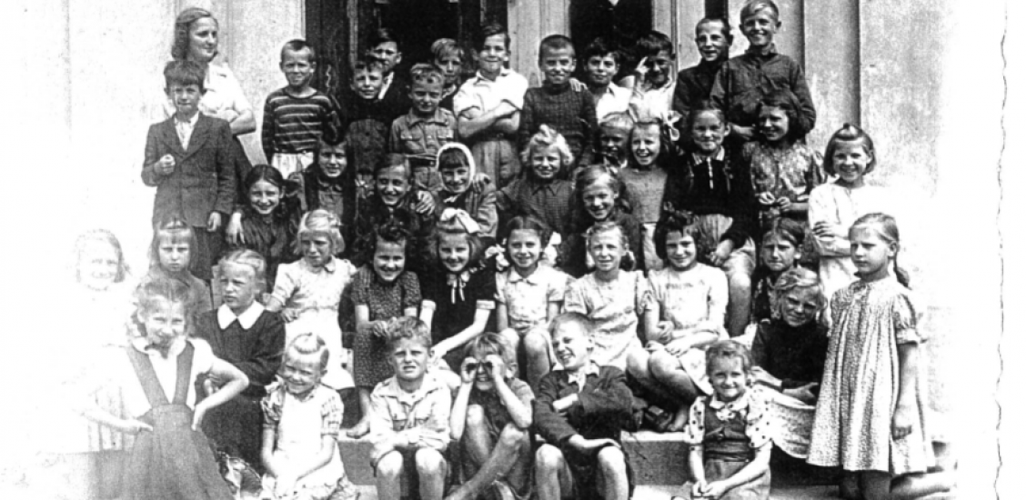 Zdjęcie klasy III b SP nr 1 z 1946 roku