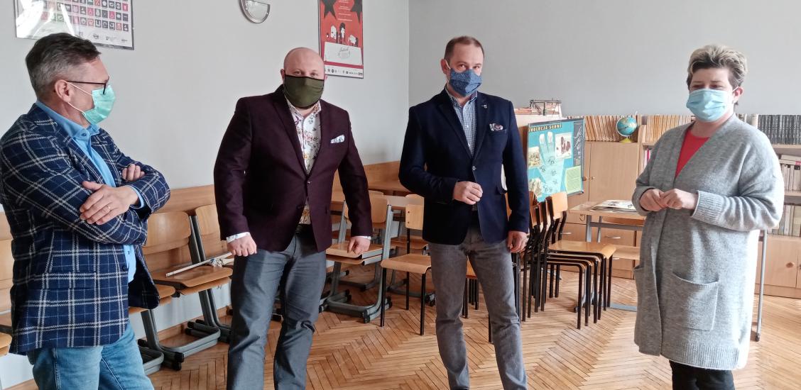 Spotkanie Burmistrza Połczyna-Zdroju z kadrą kierowniczą szkoły