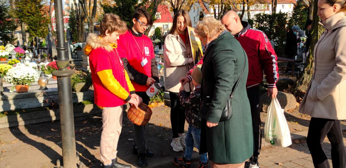 Uczniowie SP nr 1 uczestniczą w akcji Zapałka nie ogrzeje