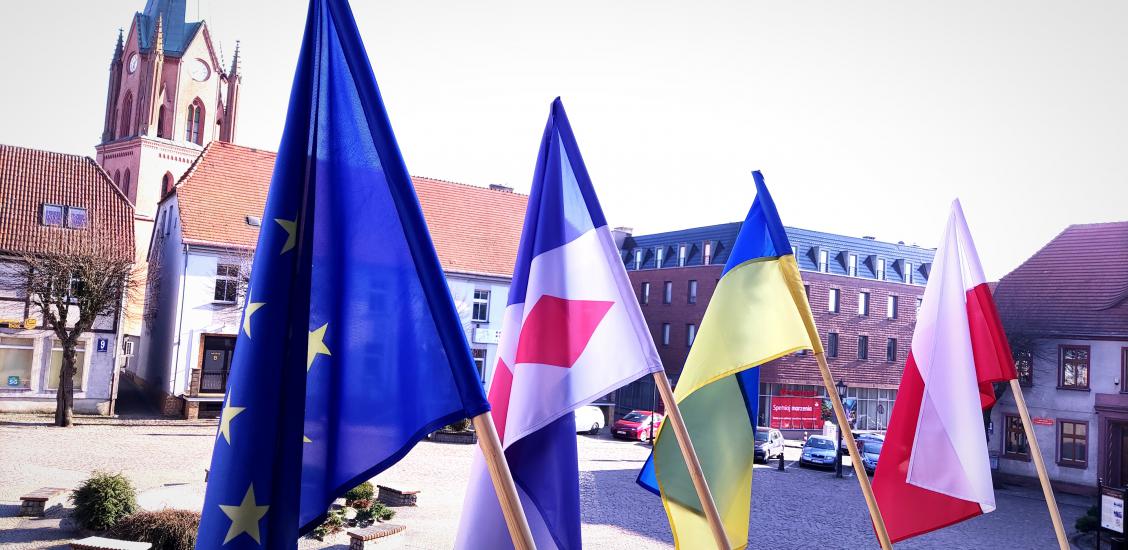 Na Urzędzie Miejskim w Połczynie-Zdroju na znak solidarności zawisła flaga niepodległej Ukrainy