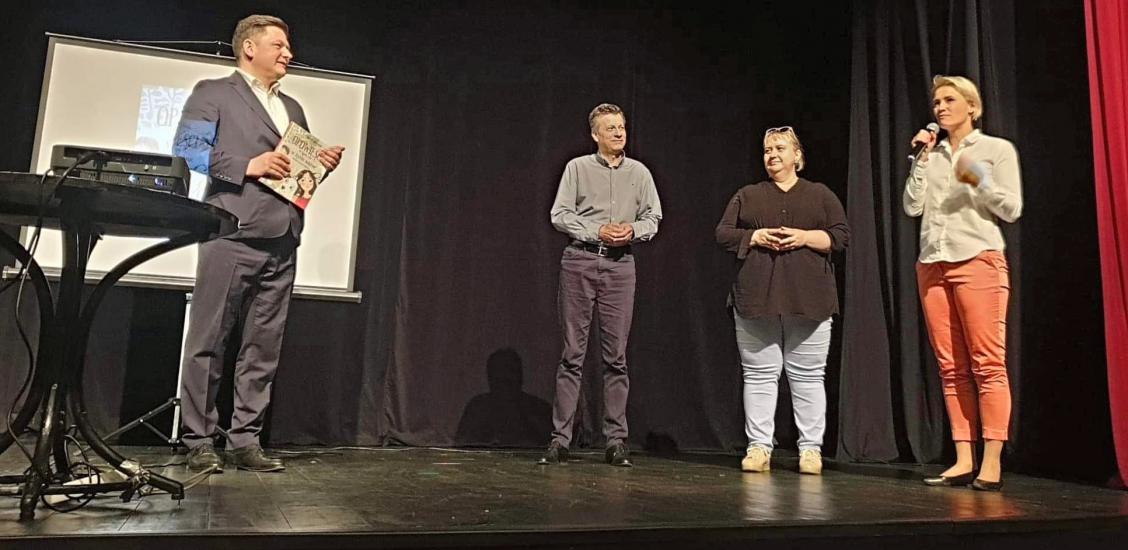 “OPOWIEŚCI O TYM, CO W ŻYCIU WAŻNE”. SPOTKANIE Z MARKIEM MICHALAKIEM