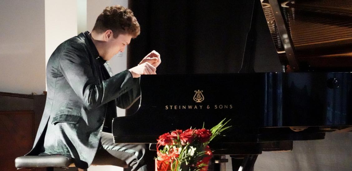 Koncert Szymona Nehringa w Połczynie-Zdroju w ramach projektu “Z Klasyką Przez Polskę” 