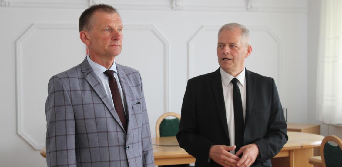 Burmistrz Połczyna-Zdroju Józef Nizioł oraz Wiceburmistrz Połczyna-Zdroju Bogusław Ogorzałek