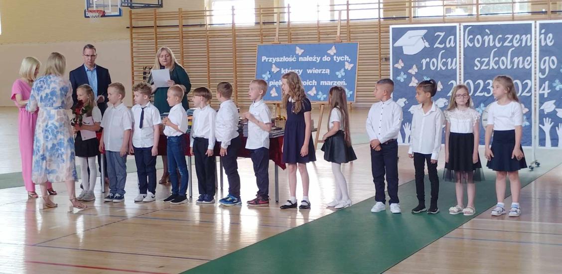 Zakończenie roku szkolnego w Szkole Podstawowej nr 2 im. Mikołaja Kopernika w Połczynie-Zdroju